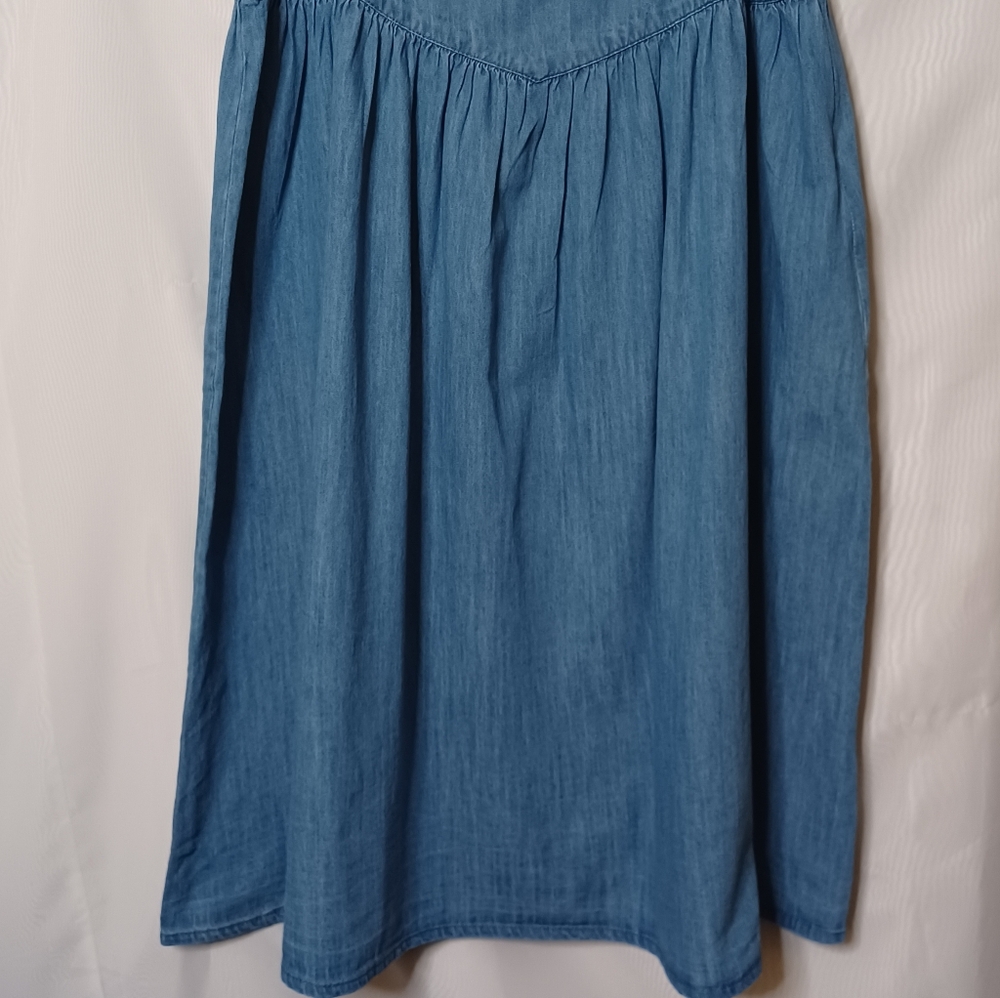 Wednesday Girl Chambray Blue Midi Skirt With Gathers. Size XL - Picture 8 of 15